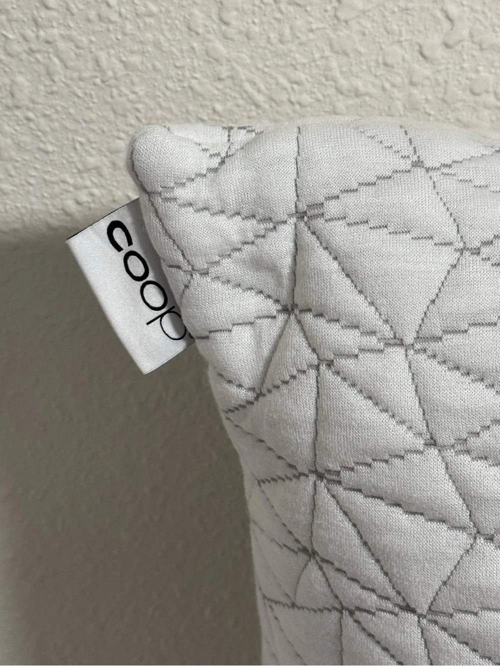 Coop Home Goods Original Adjustable King Pillow Shredded Memory Foam EUC
